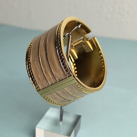 Retro Dripping Oil Oval Hinged Cuff Bangle Clamper Bracelet Two Tone Gol… - Picture 5 of 9